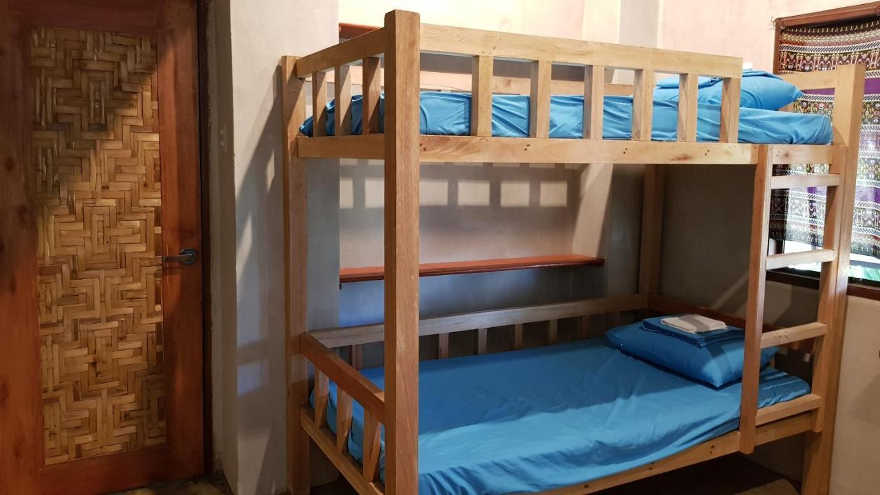 Sinag Hostel (Adults Only) Хенераль-Луна Екстер'єр фото
