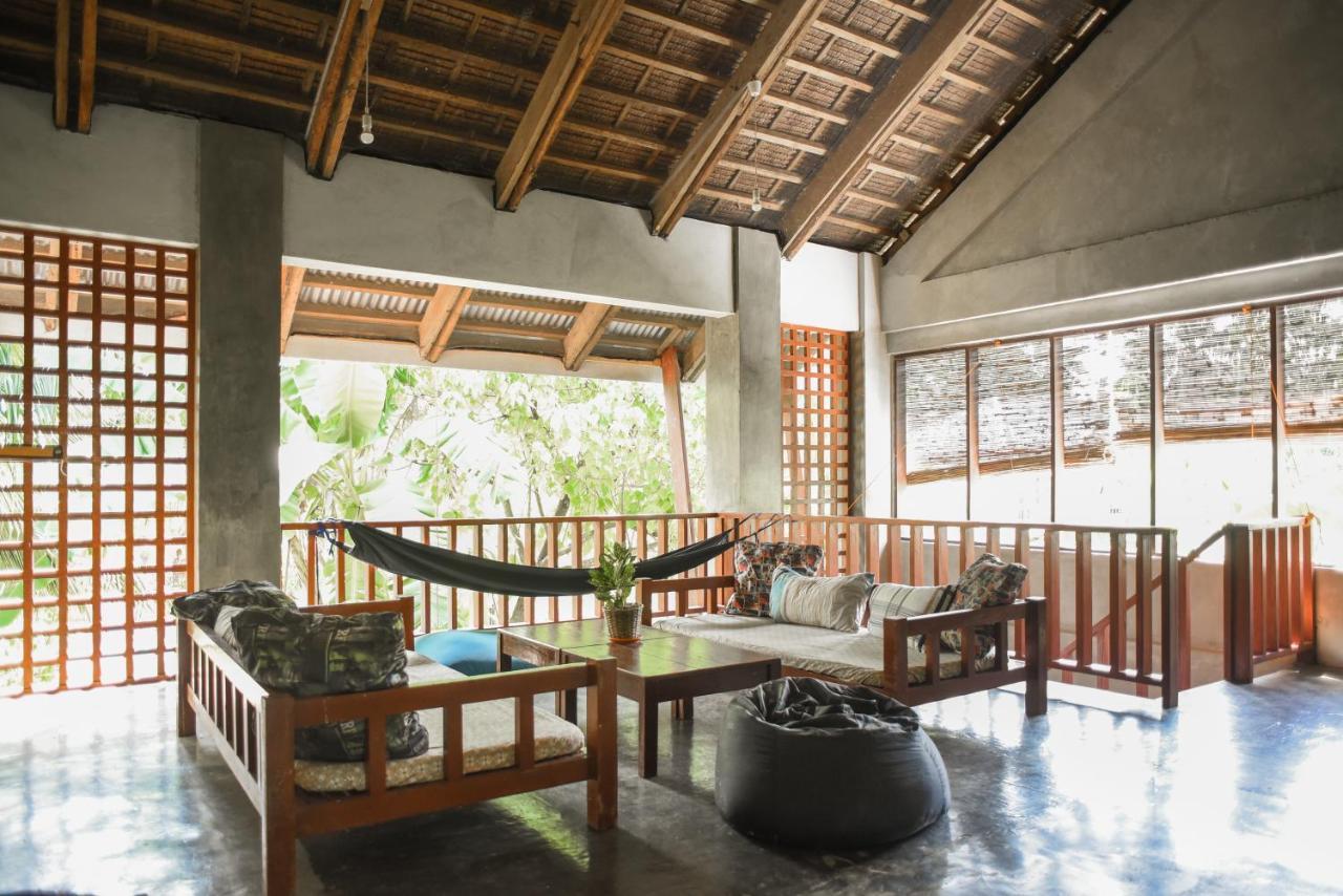 Sinag Hostel (Adults Only) Хенераль-Луна Екстер'єр фото